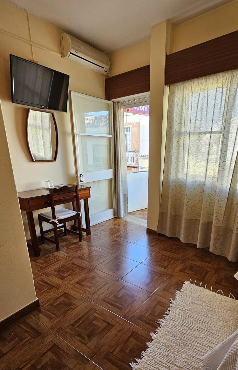 Romeu Bed and Breakfast Quarteira Εξωτερικό φωτογραφία